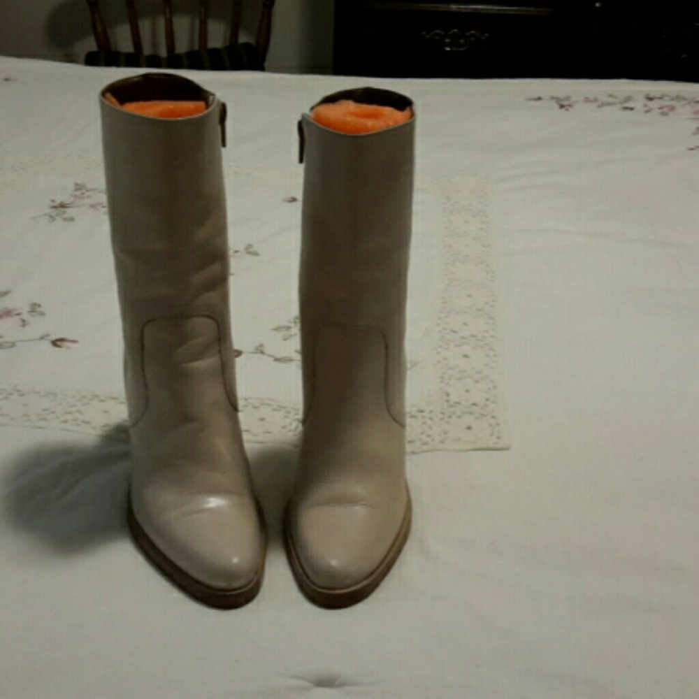 Candies' leather, made in Brasil 5 1/2 boots